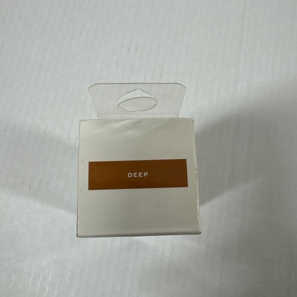 JACLYN COSMETICS Skin Perfecting Blurring Tint Smooths DEEP 1 Oz NIB - Picture 2 of 3